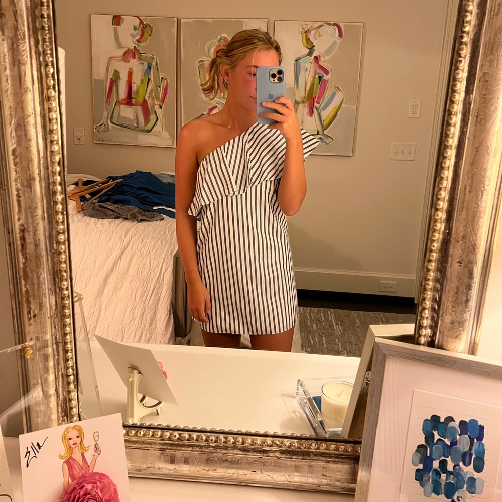 Striped one shoulder mini dress!